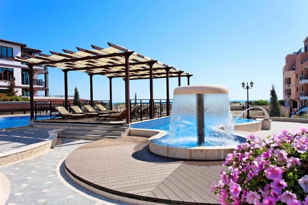 Aparthotel Boutique Rose Gardens Gmina Pomorie Zewnętrze zdjęcie