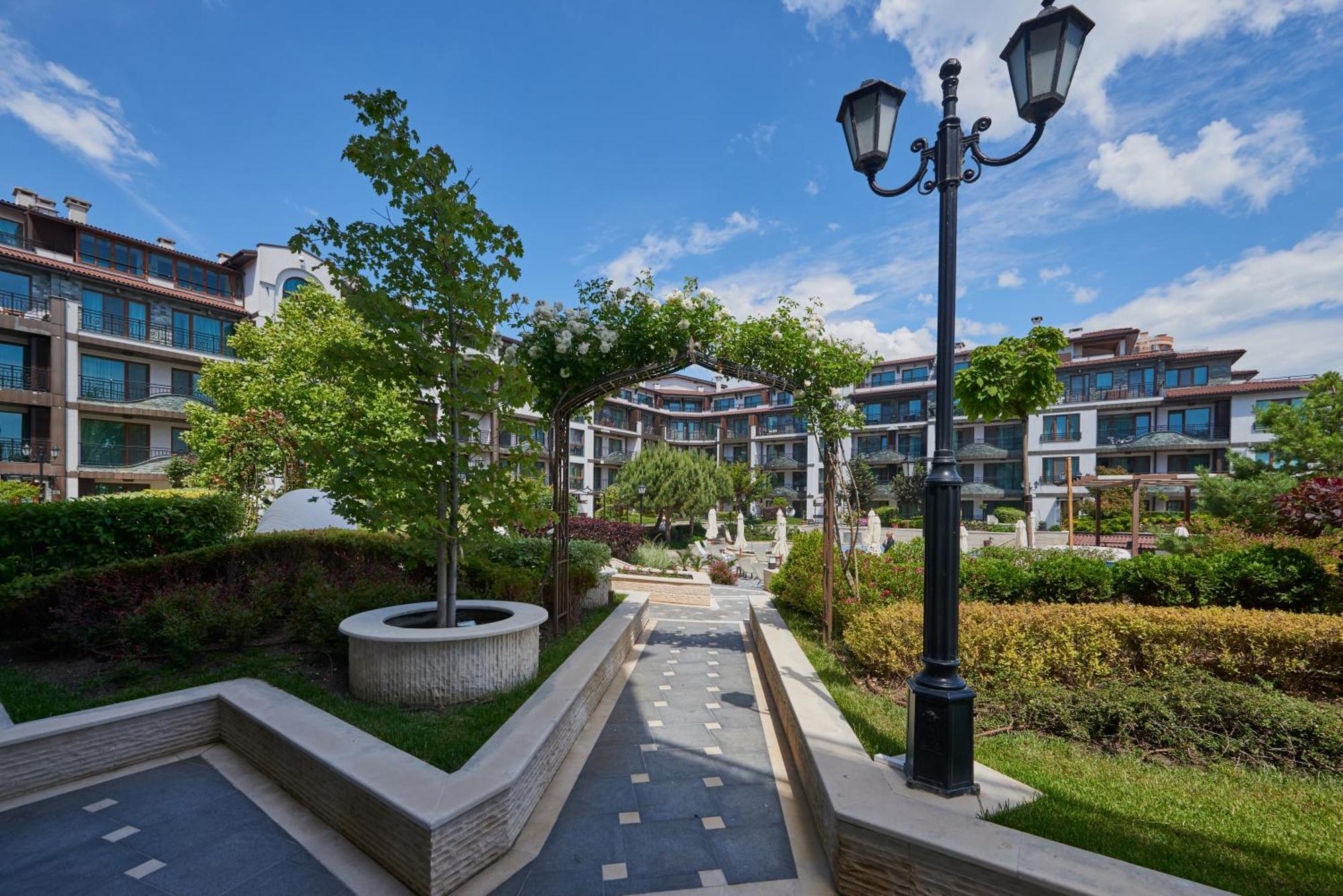 Aparthotel Boutique Rose Gardens Gmina Pomorie Zewnętrze zdjęcie