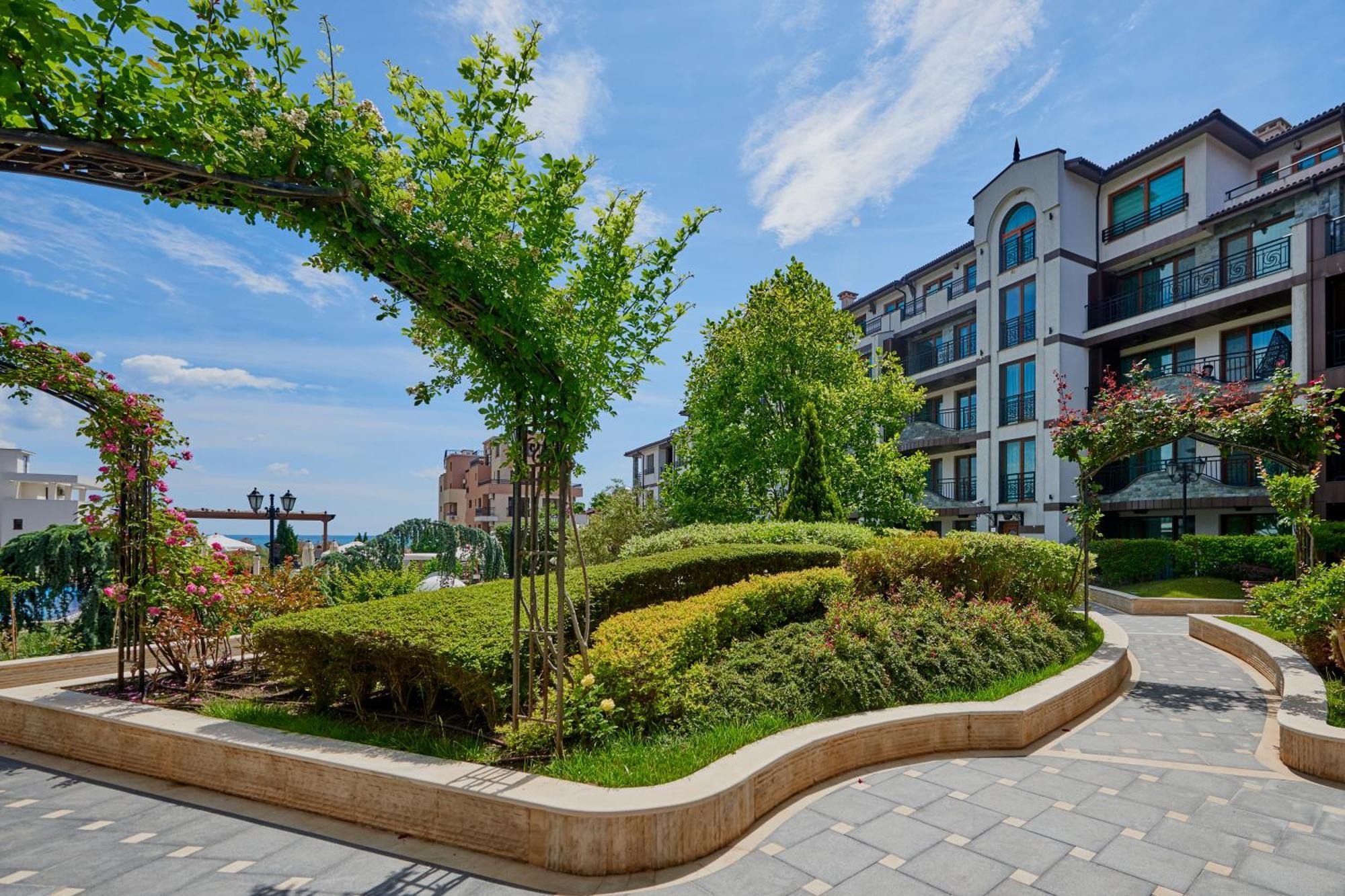Aparthotel Boutique Rose Gardens Gmina Pomorie Zewnętrze zdjęcie